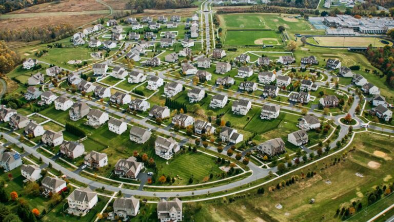 Home Builder ETFs: Complete 2025 Guide with Examples, Insights, and Benefits for Investors